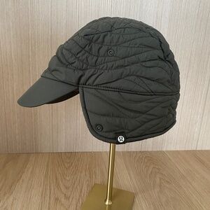 Lululemon Team Canada Quilted Trapper Hat – Olive – L/XL – EUC